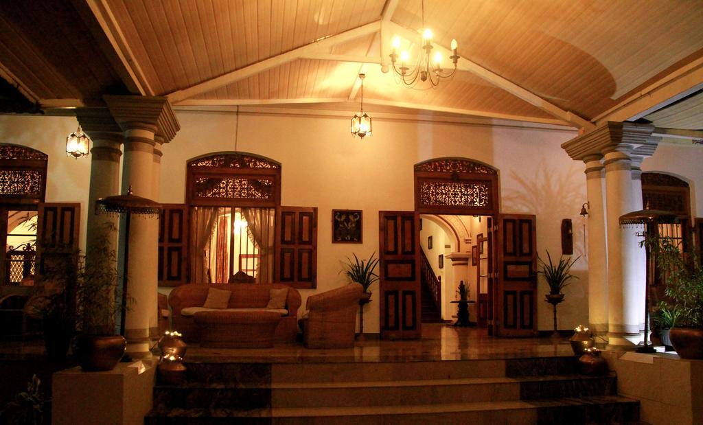 Hotel Manor House à Embulpure Extérieur photo