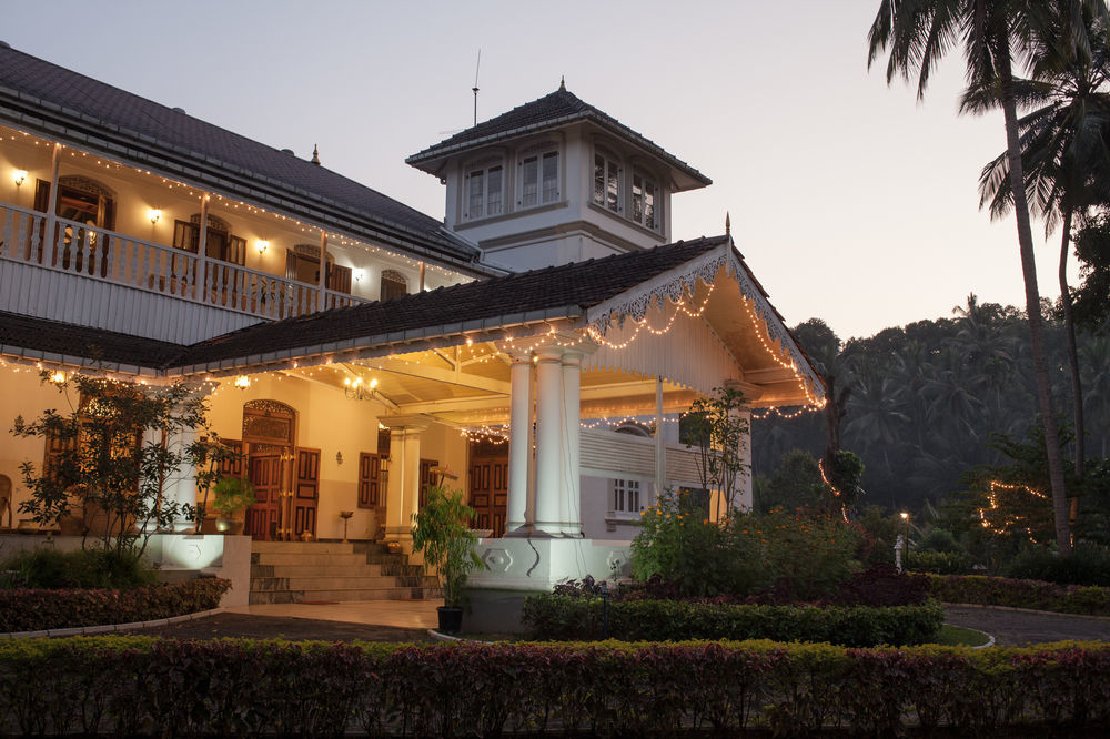 Hotel Manor House à Embulpure Extérieur photo