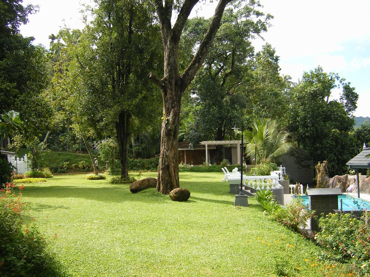 Hotel Manor House à Embulpure Extérieur photo