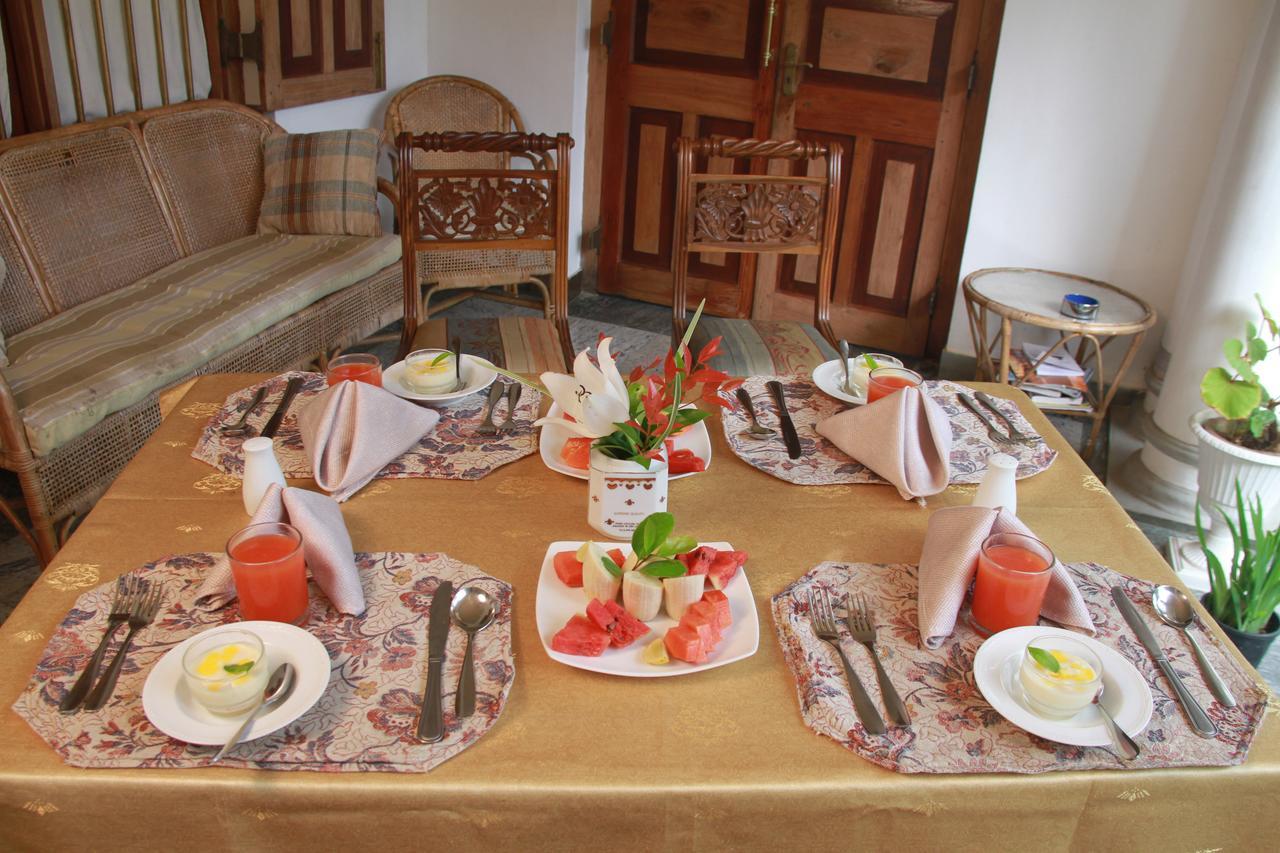 Hotel Manor House à Embulpure Extérieur photo