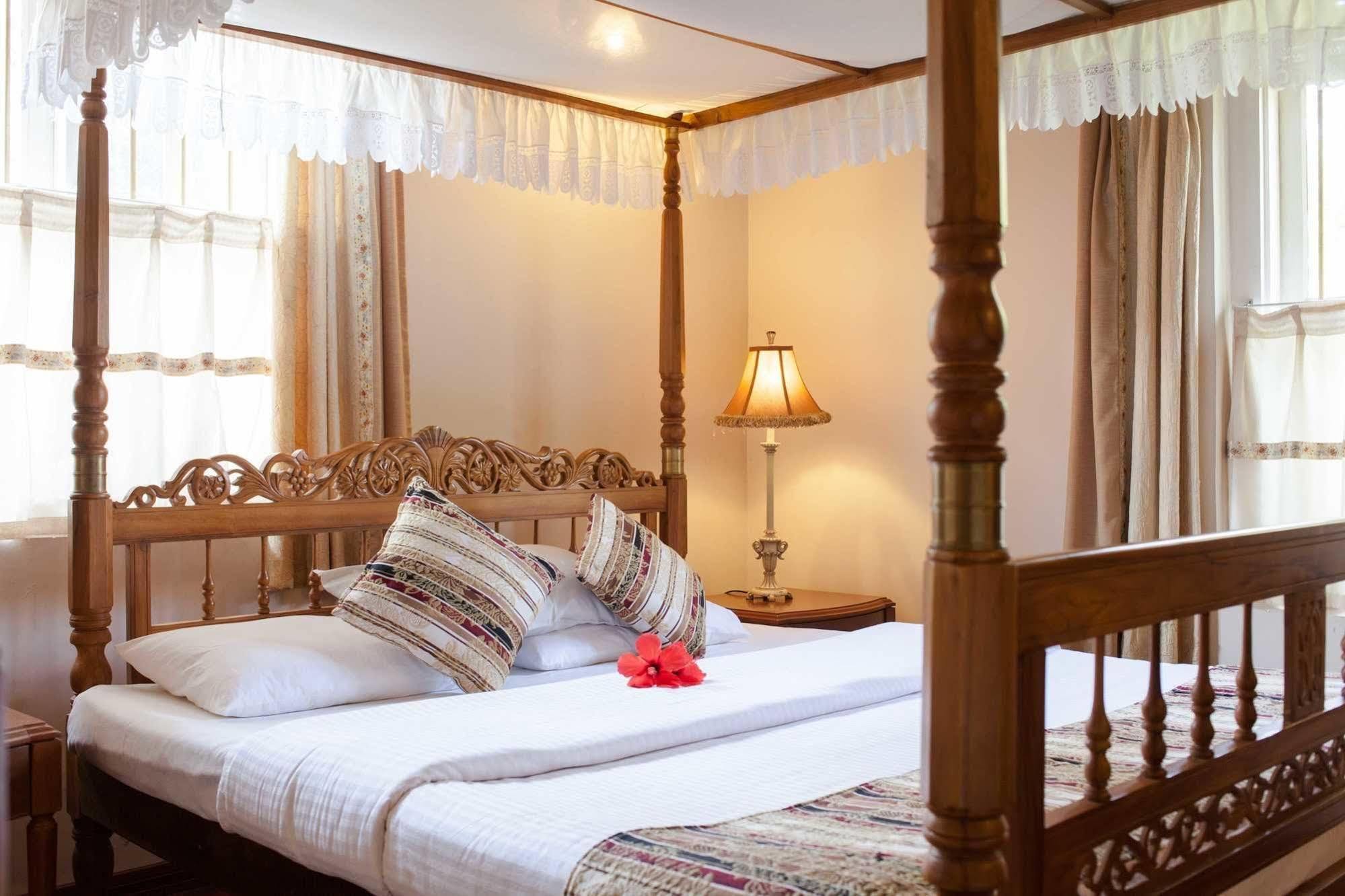 Hotel Manor House à Embulpure Extérieur photo