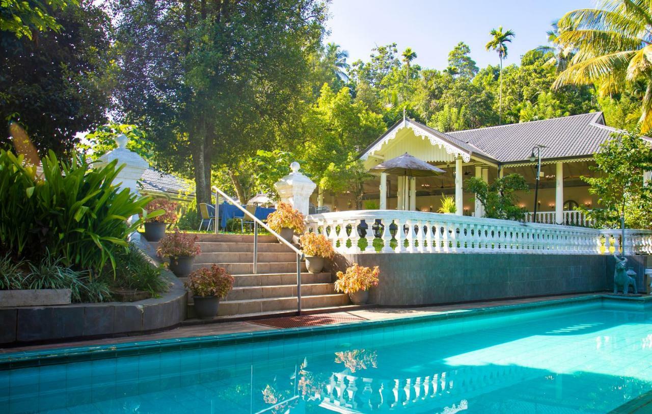 Hotel Manor House à Embulpure Extérieur photo