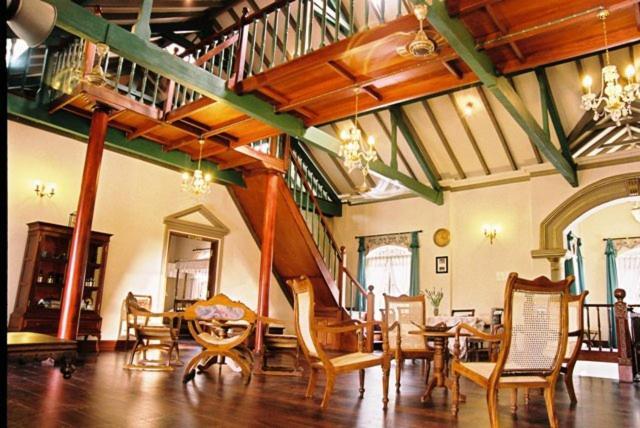 Hotel Manor House à Embulpure Extérieur photo